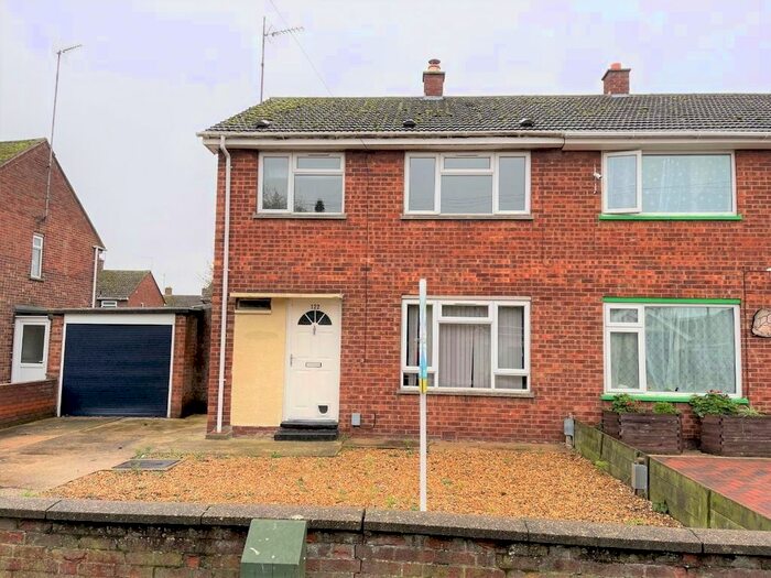 3 Bedroom Semi-Detached House To Rent In Osborne Road, Wisbech, PE13