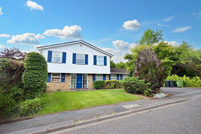 4 Bedroom Detached House To Rent In Copperfields, Beaconsfield, HP9