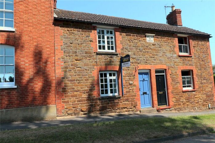 2 Bedroom House For Sale In High Street, Everdon, Northamptonshire, NN11