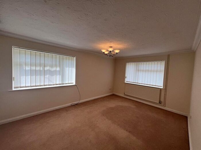 2 Bedroom Bungalow To Rent In Orchard Close, Orlingbury, Kettering, NN14