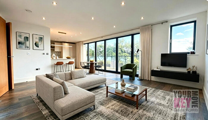 2 Bedroom Flat For Sale In Olivia Court, Hythe, Kent, CT21