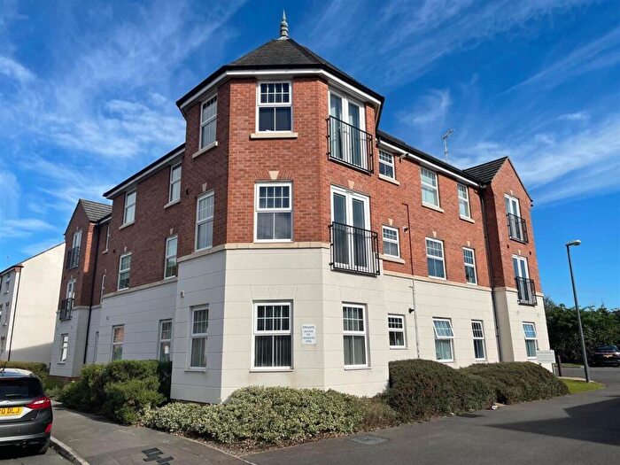 2 Bedroom Flat For Sale In Old Quarry Gardens, Mangotsfield, BS16