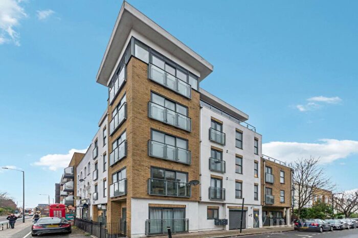 2 Bedroom Apartment For Sale In Montpelier Road, London, SE15