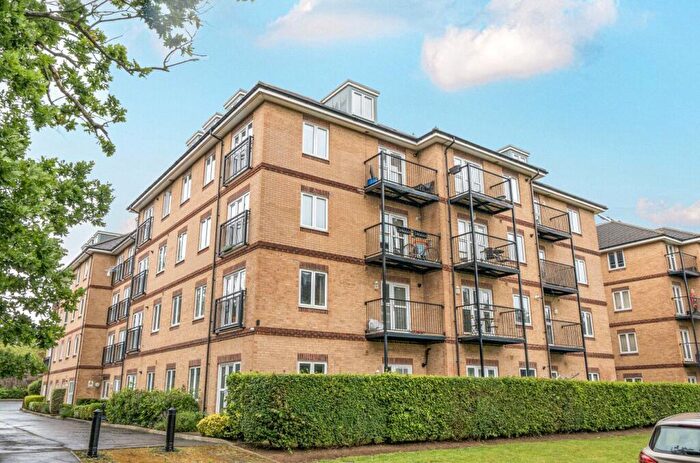 2 Bedroom Apartment For Sale In Worcester Close, London, SE20