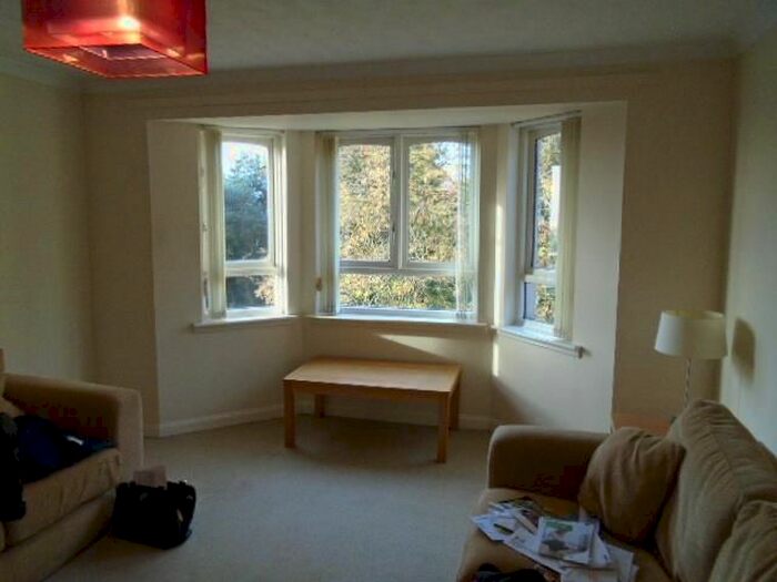 2 Bedroom Flat To Rent In Waverley Crescent, Livingston EH54