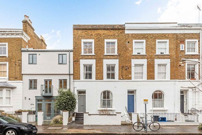 1 Bedroom Flat To Rent In Arragon Road, Twickenham, TW1