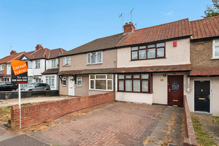 2 Bedroom Terraced House For Sale In Eastcote Lane, Harrow, HA2