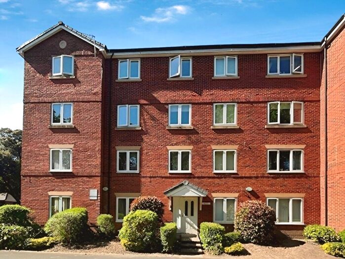 2 Bedroom Apartment To Rent In Woodsome Park, Woolton, Liverpool, Merseyside, L25
