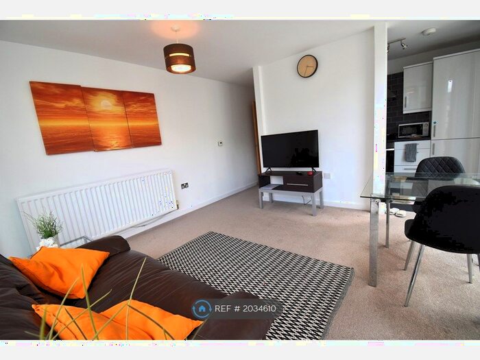 1 Bedroom Flat To Rent In Manhattan House, Milton Keynes, MK9