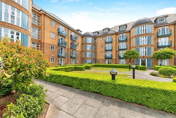 2 Bedroom Apartment To Rent In Newland Gardens, Hertford, SG13