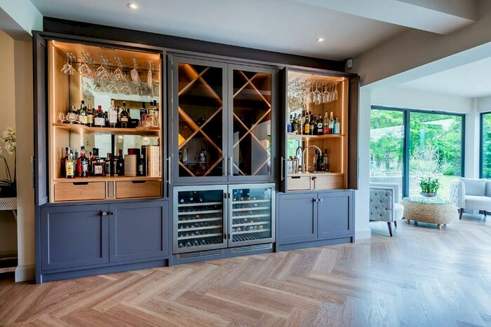 4 Bedroom Detached House For Sale In Stratford Road, Henley-In-Arden, Warwickshire, B95