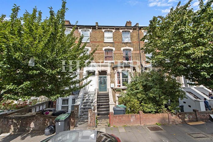 2 Bedroom Flat To Rent In Vartry Road, London, N15