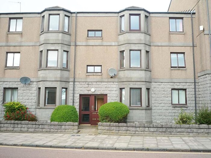 2 Bedroom Flat To Rent In B Seaforth Road, Aberdeen, AB24