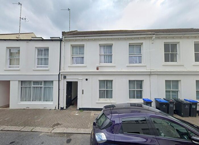 1 Bedroom Flat To Rent In Brunswick Road, Worthing, BN11