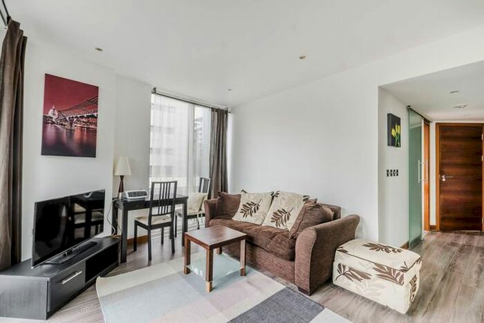 1 Bedroom Flat To Rent In Chelsea Bridge Wharf, Battersea, London, SW11