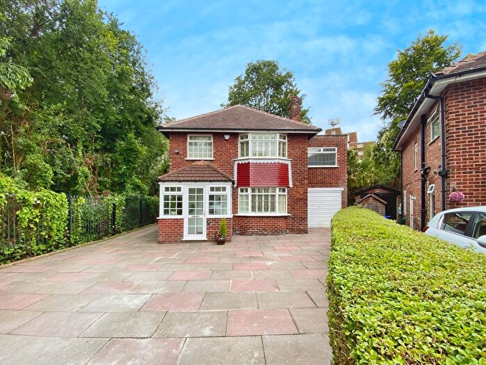 4 Bedroom Detached House For Sale In Merston Drive, East Didsbury, Manchester, M20