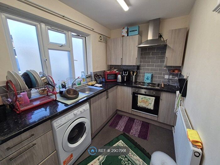 1 Bedroom Flat To Rent In High Road, London, N22