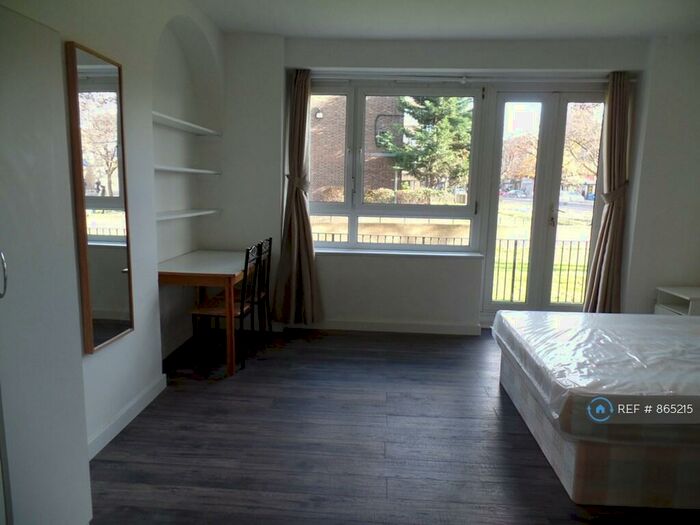 Studio To Rent In Spenlow House, London, SE16