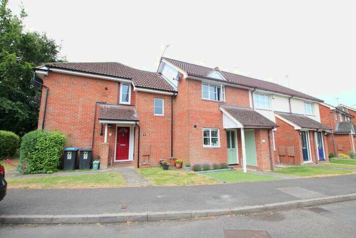 1 Bedroom Maisonette To Rent In Chapel Meadow, Tring, HP23