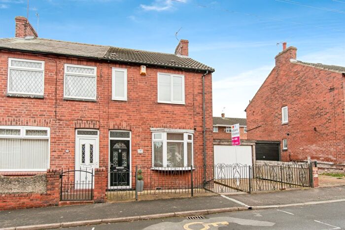2 Bedroom Semi Detached House For Sale In Joffre Avenue, Castleford, WF10