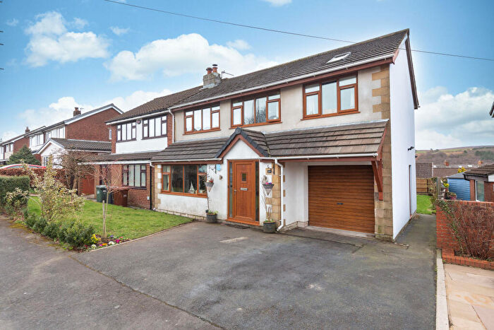 4 Bedroom Semi-Detached House For Sale In Windsor Drive, Chorley, PR6