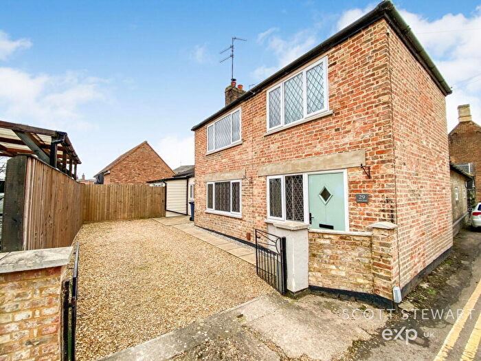 2 Bedroom Link Detached House For Sale In London Street, Whittlesey, Peterborough, PE7