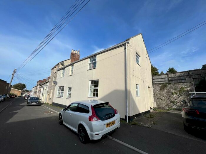 2 Bedroom Flat To Rent In Garston Street, Shepton Mallet, BA4
