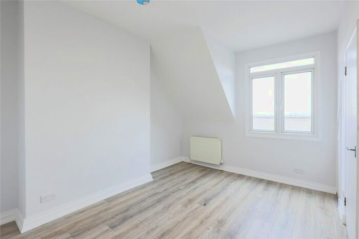Studio To Rent In Mount View Road, Crouch End, London, N4