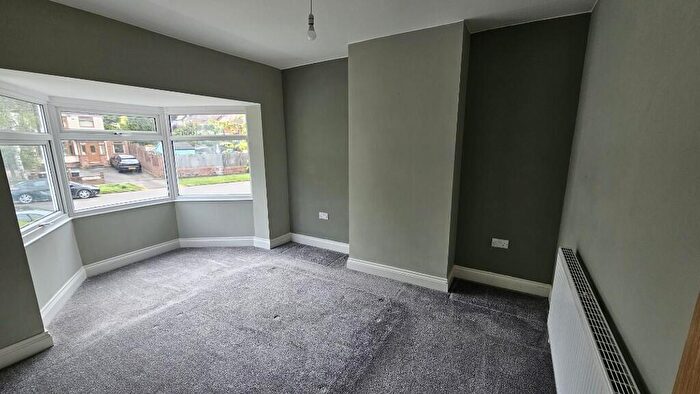 3 Bedroom Semi-Detached House To Rent In Egginton Road, Birmingham, B28