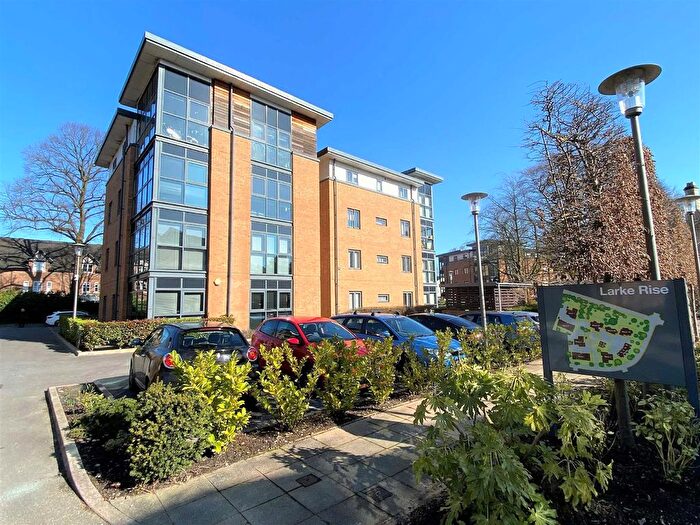 2 Bedroom Flat To Rent In Larke Rise, West Didsbury, Manchester, M20