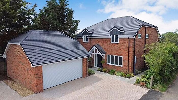 4 Bedroom Detached House For Sale In Bedford Road, Great Barford, MK44