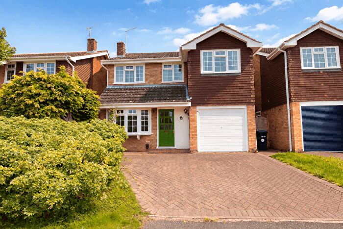 4 Bedroom Detached House To Rent In Russell Gardens, Chelmsford, CM2
