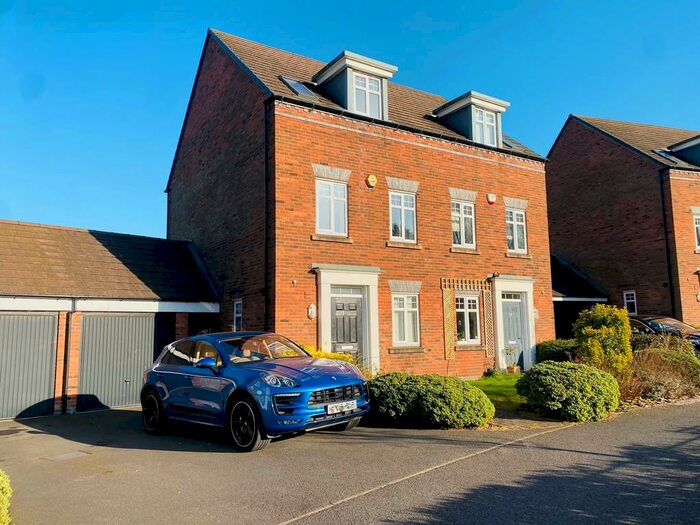 4 Bedroom Semi-Detached House To Rent In Perrott Way, Edgbaston, Birmingham, B17