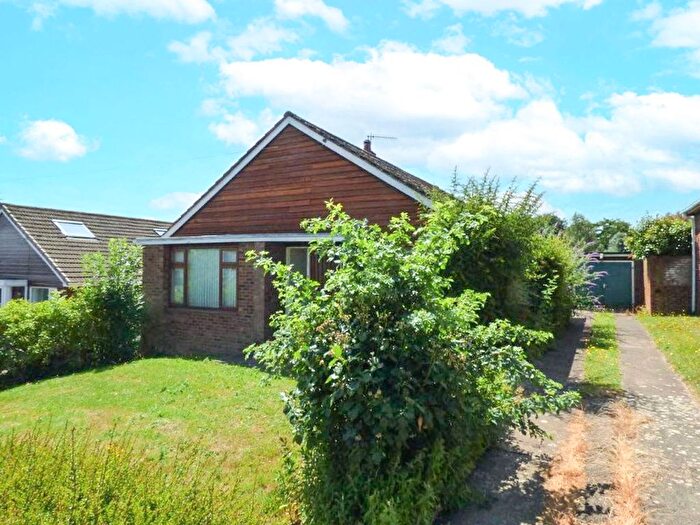 3 Bedroom Bungalow For Sale In Cedar Avenue, Malvern, Worcestershire, WR14