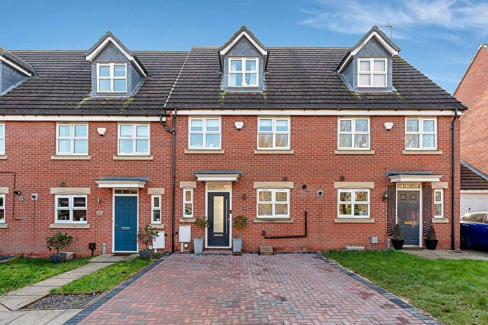 4 Bedroom Terraced House For Sale In Clumber Close, Loughborough, LE11