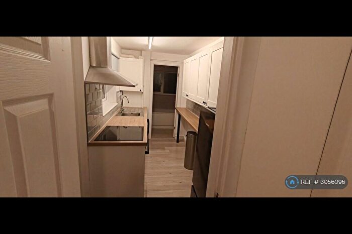 3 Bedroom Terraced House To Rent In East St, Kidderminster, DY10