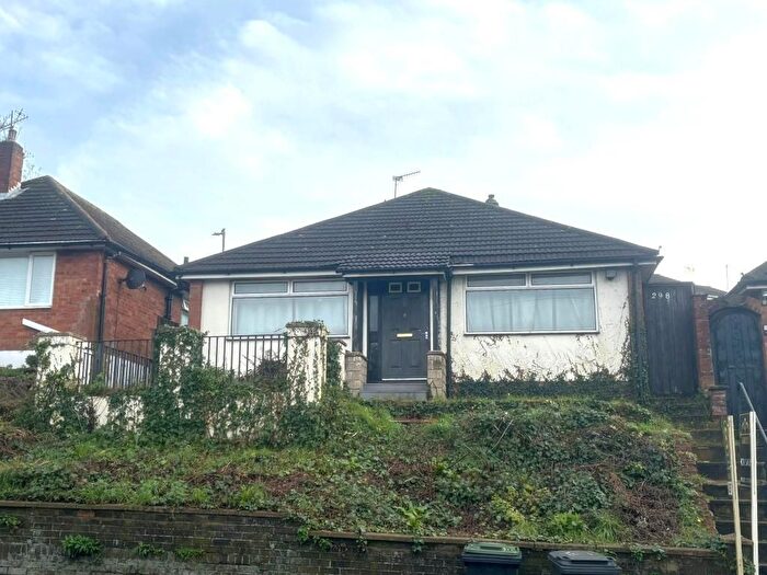3 Bedroom Detached Bungalow For Sale In Hitchin Road, Round Green, Luton, Bedfordshire, LU2