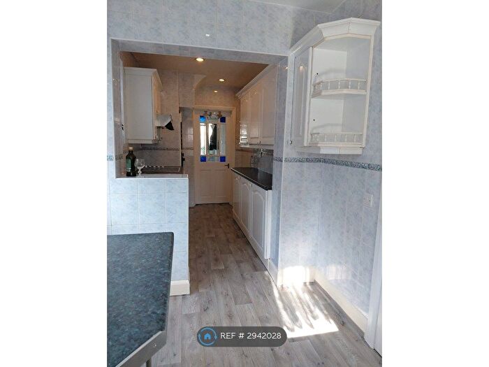 3 Bedroom Semi-Detached House To Rent In Bryant Road, Northolt, UB5