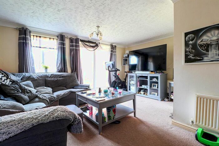 3 Bedroom Semi-Detached House To Rent In Burdett Grove, Whittlesey, Peterborough, PE7