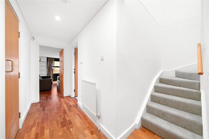 2 Bedroom Apartment To Rent In Britton Street, EC1M