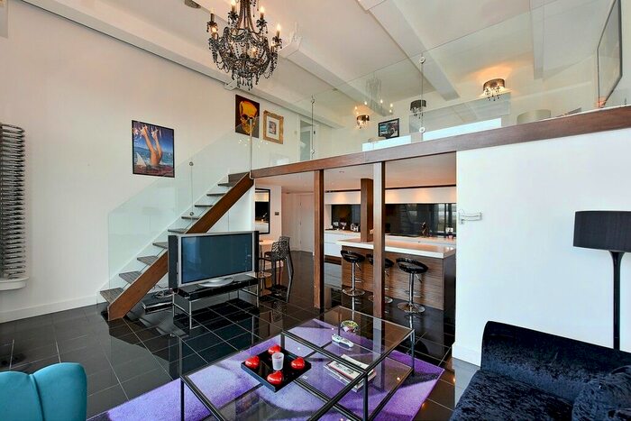 3 Bedroom Flat To Rent In Piper Building, Fulham, SW6