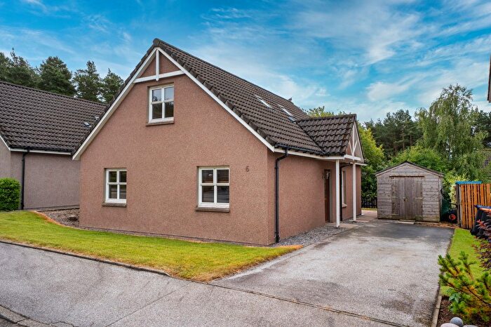4 Bedroom Detached House For Sale In Pine Tree Road, Banchory, AB31