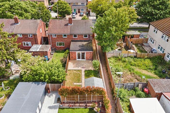 3 Bedroom Semi Detached House For Sale In Wulfstan Way, Cambridge, Cambridgeshire, CB1