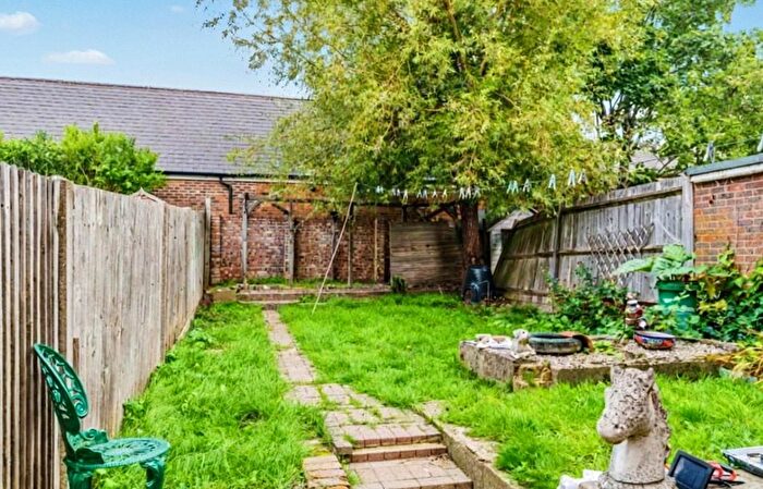 1 Bedroom Flat For Sale In Royal George Road, Burgess Hill, RH15