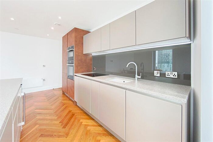 2 Bedroom Apartment For Sale In East Tower, Owen Street, M15