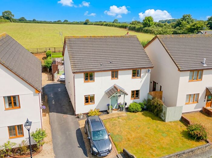 4 Bedroom Detached House For Sale In Bishops Meadow, Morchard Bishop, EX17