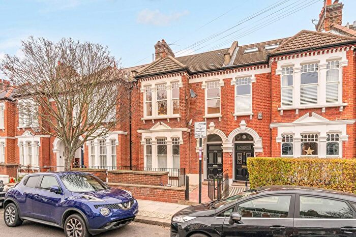 2 Bedroom Maisonette To Rent In Louisville Road, Heaver Estate, London, SW17