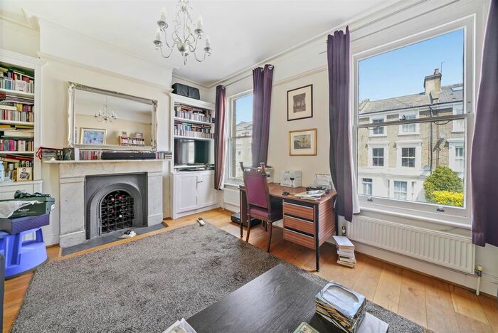 1 Bedroom Flat For Sale In Disraeli Road, London, SW15