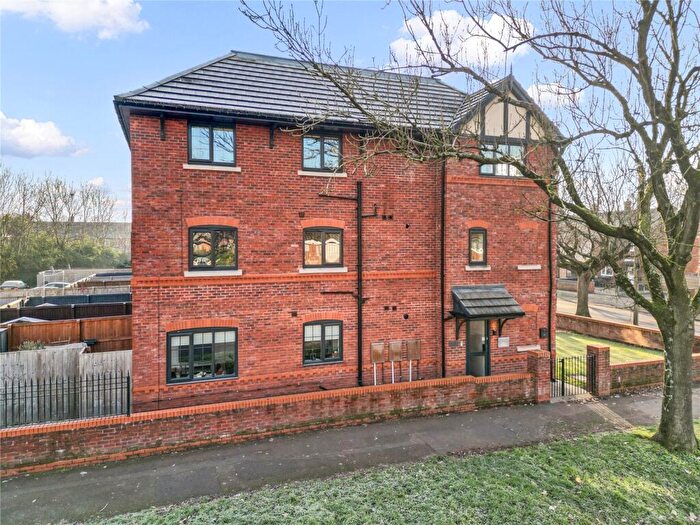 2 Bedroom Apartment For Sale In Wendover Road, Brooklands, Greater Manchester, M23