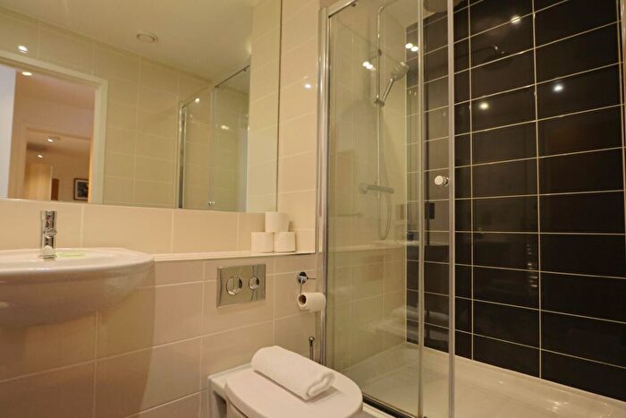 2 Bedroom Flat To Rent In Anchorage, Gaol Ferry Steps, Bristol, BS1